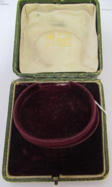 AN ARTICULATED BRACELET Image