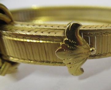 AN ARTICULATED BRACELET Image