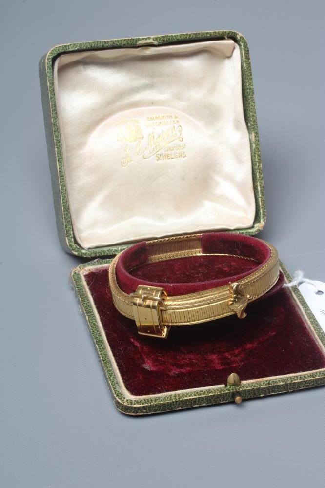 AN ARTICULATED BRACELET Image