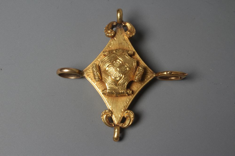 A MAYORAL CHAIN OF OFFICE PENDANT DROPPER Image