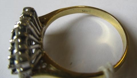 A SAPPHIRE AND DIAMOND DRESS RING Image