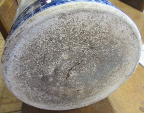 A CHINESE PORCELAIN CYLINDRICAL LARGE VASE painted in underglaze blue with a continuous scene of Image