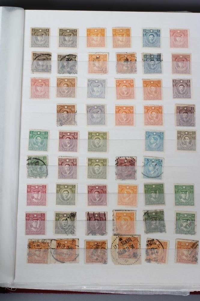 AN EXTENSIVE COLLECTION OF STAMPS FROM CHINA, early - modern (Est. plus 24% premium inc. VAT) Image