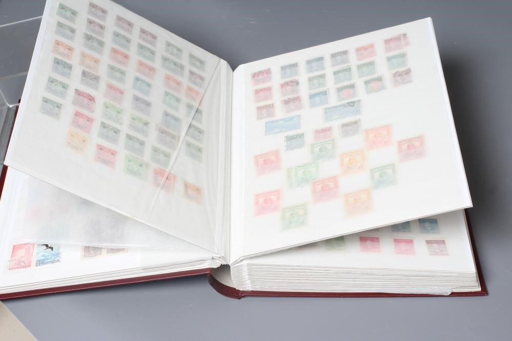 AN EXTENSIVE COLLECTION OF STAMPS FROM CHINA, early - modern (Est. plus 24% premium inc. VAT) Image