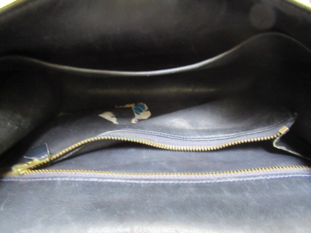 AN HERMES NAVY BLUE LEATHER CONSTANCE HANDBAG Image