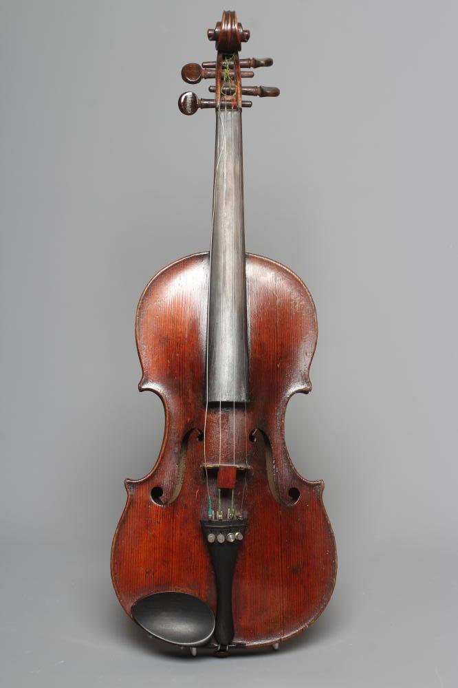 A VIOLIN Image