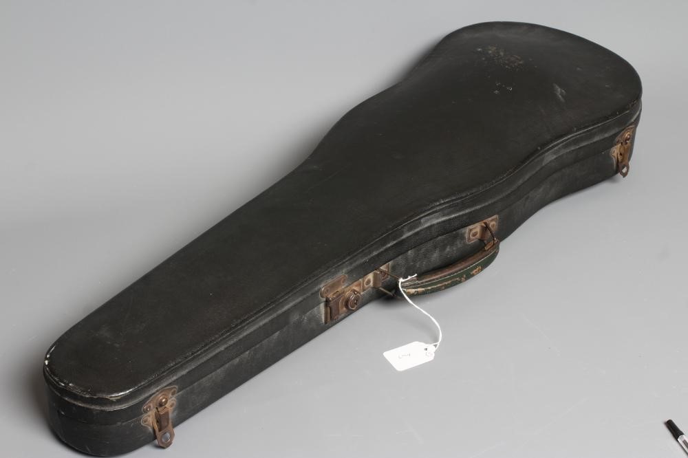 A VIOLIN Image