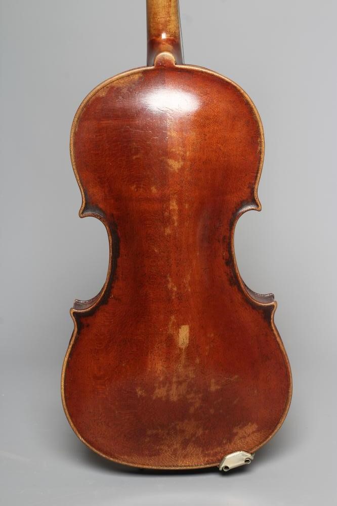 A VIOLIN Image