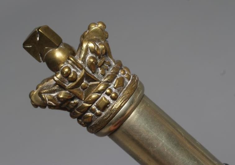 A VICTORIAN POLICE INSPECTOR'S METAL TIPSTAFF BY PARKER & FIELD Image