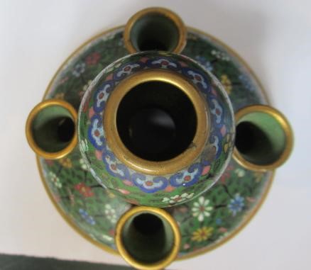 A PAIR OF CHINESE CLOISONNE ENAMEL TULIP VASES AND COVERS Image