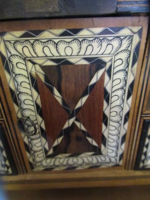 A VICTORIAN COROMANDEL WRITING BOX of oblong form Image
