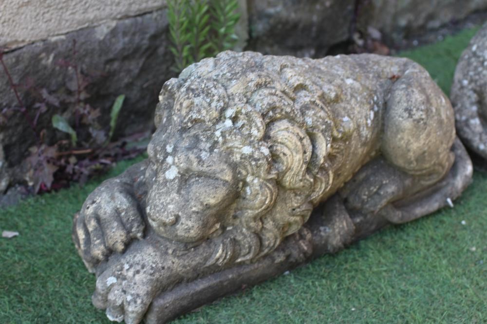 A PAIR OF COMPOSITION STONE CANOVA LIONS, 25" w x 12" h (Est. plus 24% premium inc. VAT) Image