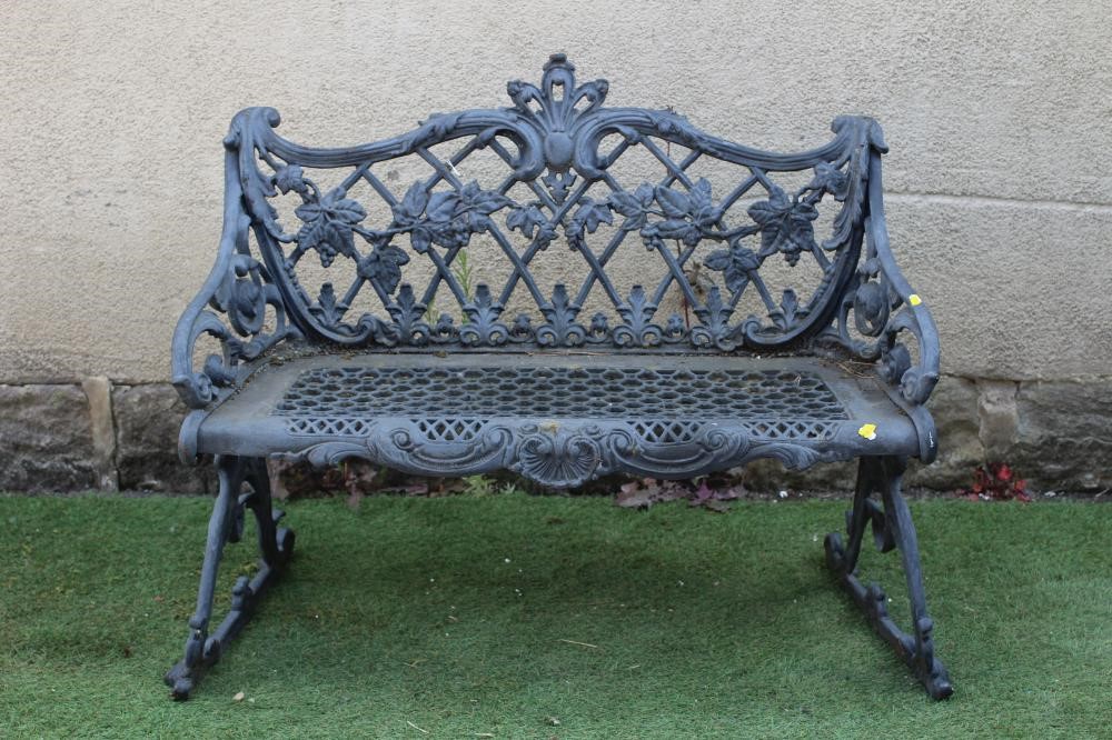 A CAST METAL ROCOCCO STYLE SEAT Image