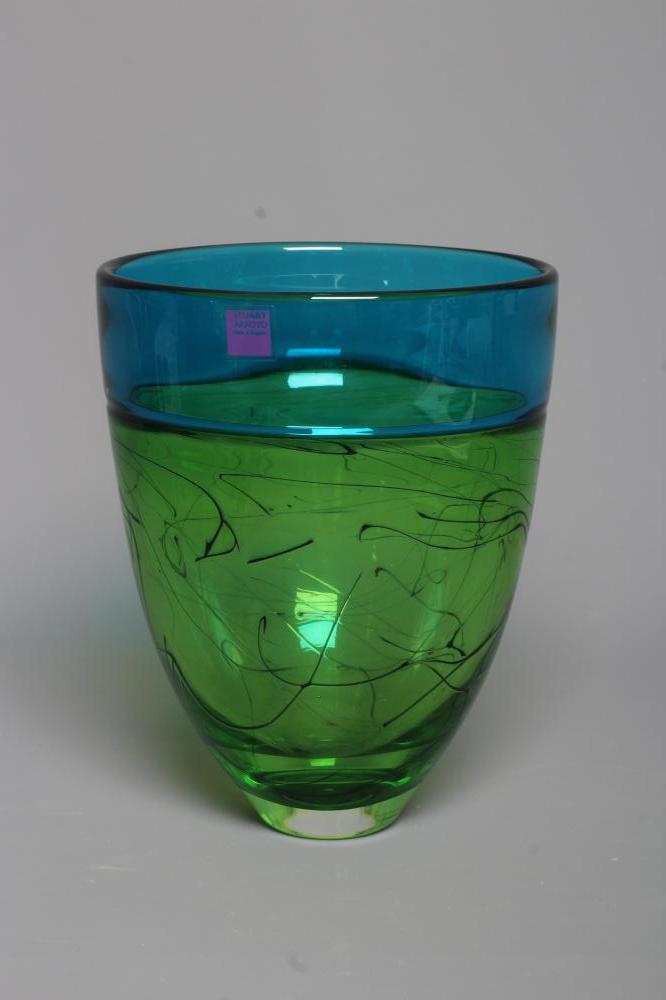 A STUART AKROYD GREEN LUDIC GLASS VASE of plain U form with a plain dark green rim, signed, Image