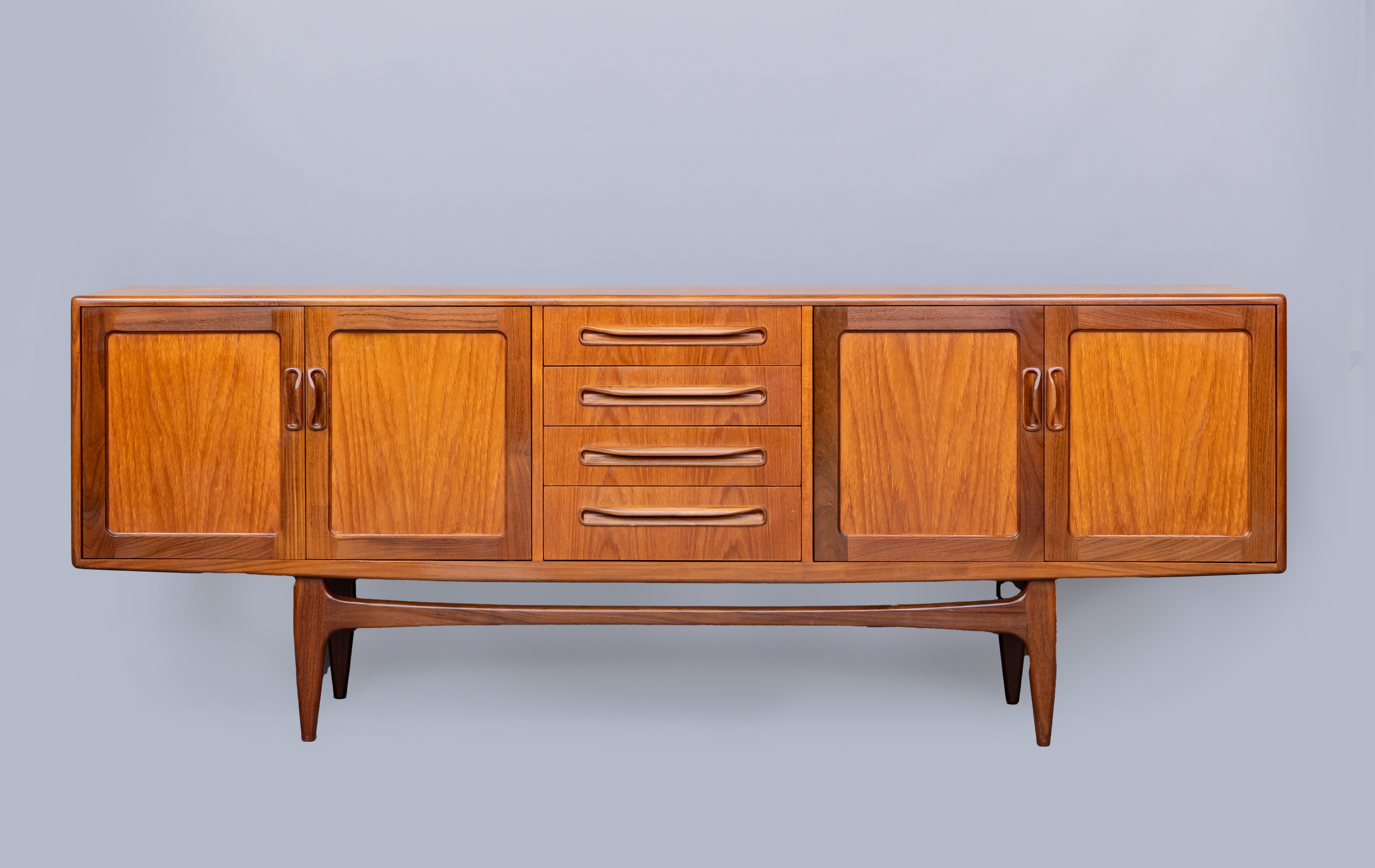 A G PLAN TEAK LONG SIDEBOARD Image