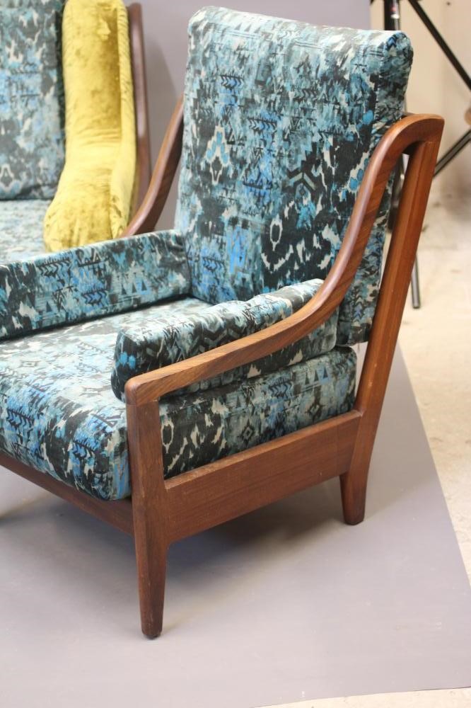 A FORMOSA TEAK LOUNGE SUITE Image