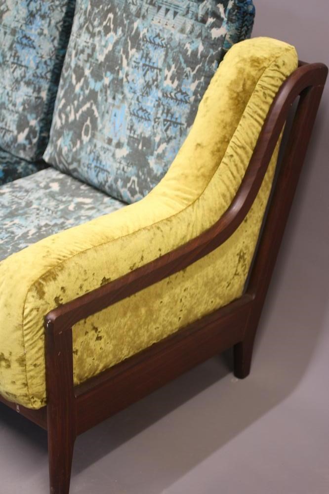 A FORMOSA TEAK LOUNGE SUITE Image