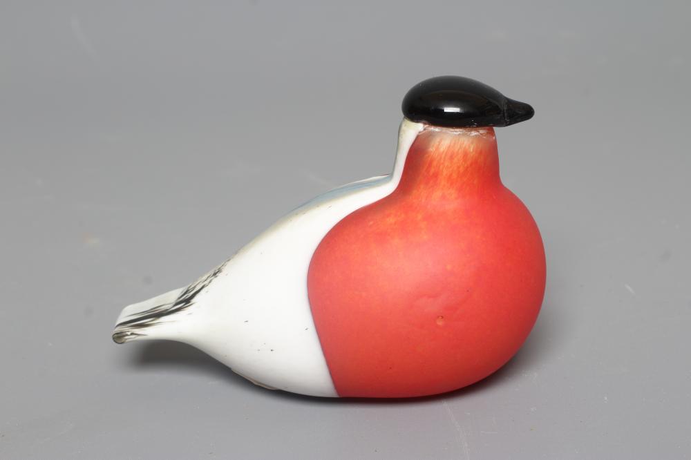 AN IITTALA GLASS BULLFINCH BY OIVA TOIKKA, engraved signature, original labels, 3 1/4" high Image