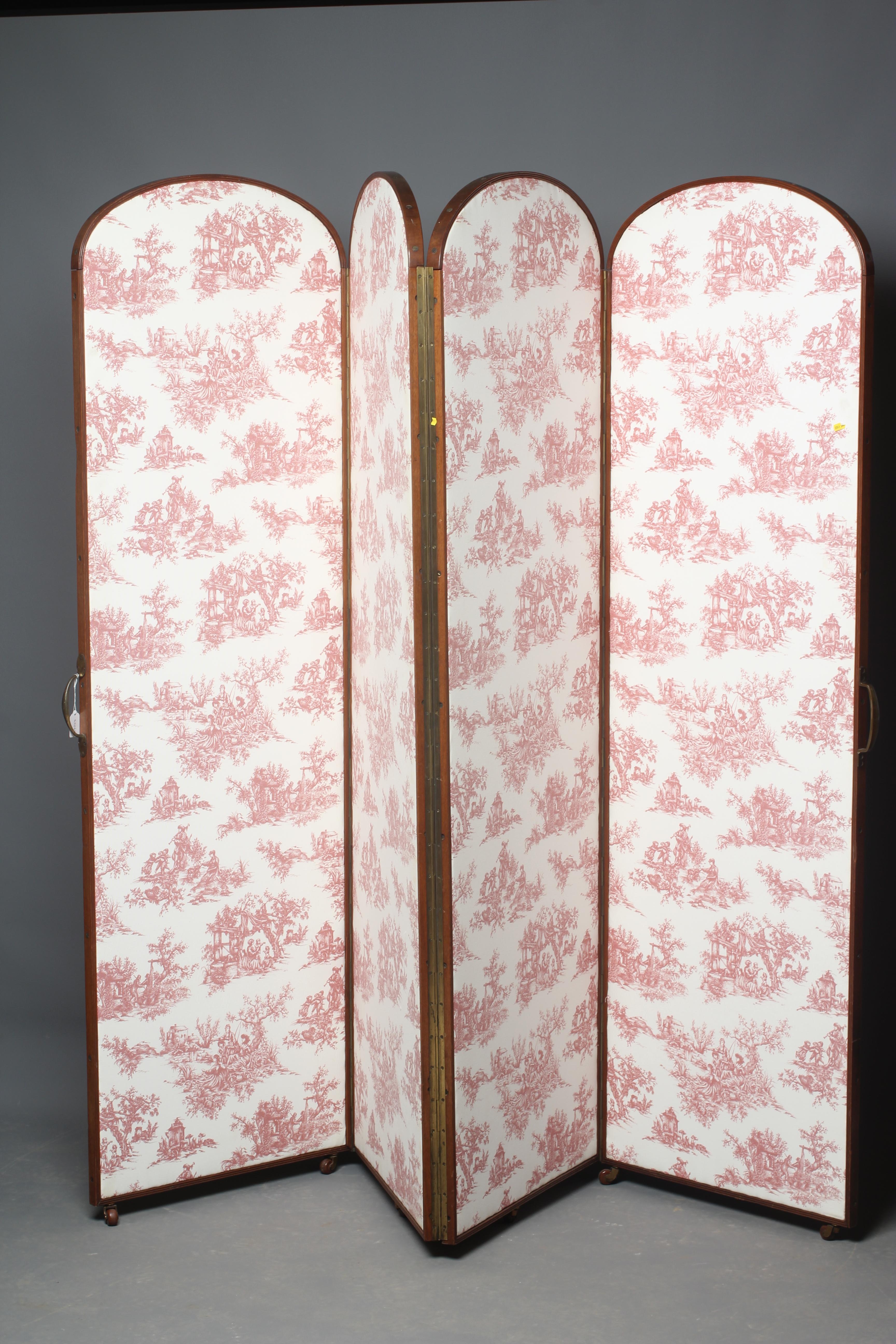 A VICTORIAN MAHOGANY FOLDING ROOM SCREEN Image