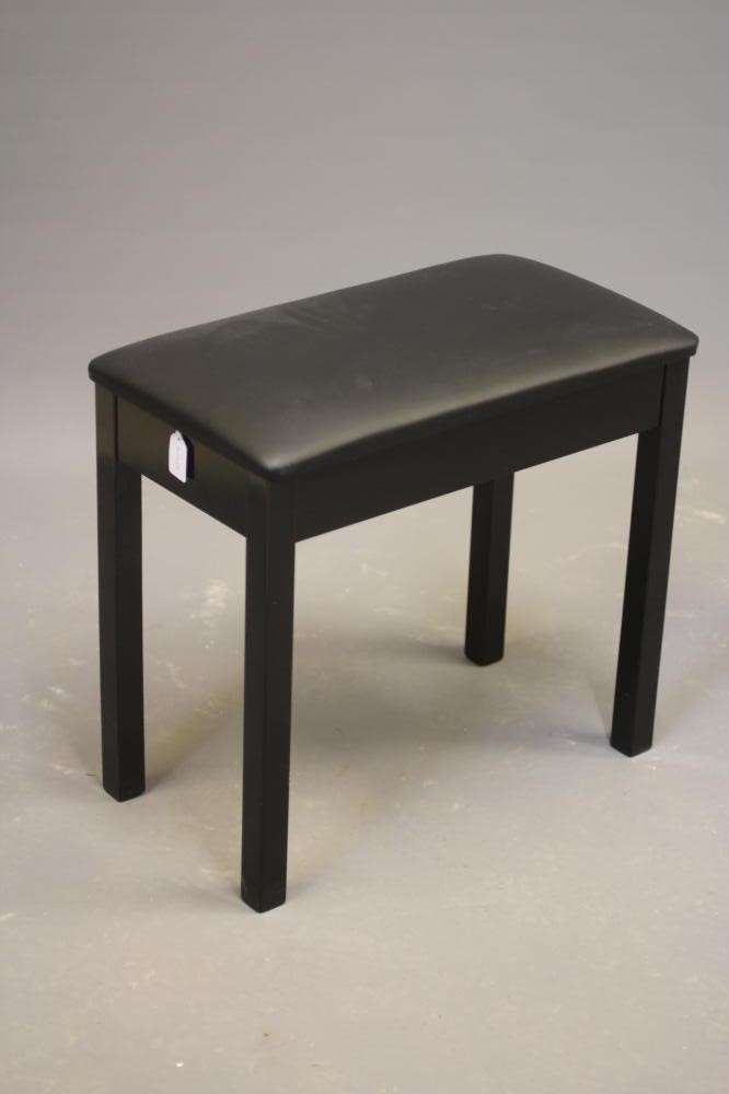A YAMAHA "CLAVINOVA" ELECTRIC PIANO, modern, in upright ebonised case, 57 3/4" w x 18 3/4" d x 40" Image