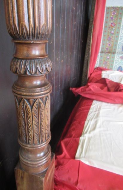 A MAHOGANY FOUR POSTER BEDSTEAD of Georgian design Image