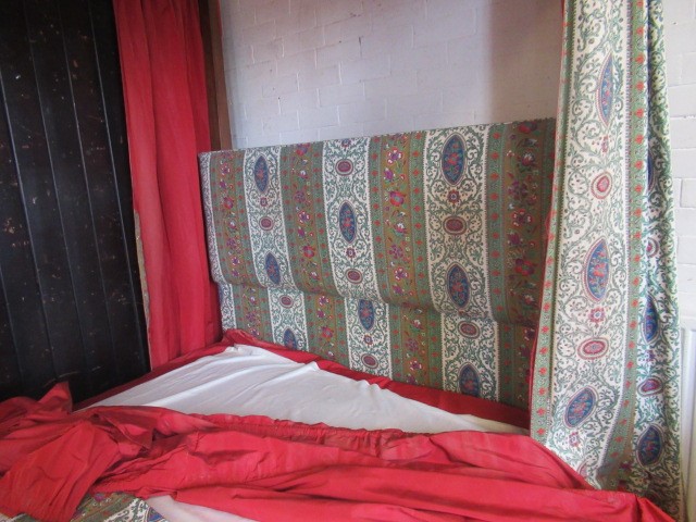 A MAHOGANY FOUR POSTER BEDSTEAD of Georgian design Image