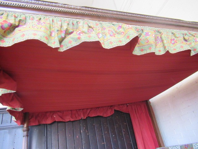 A MAHOGANY FOUR POSTER BEDSTEAD of Georgian design Image