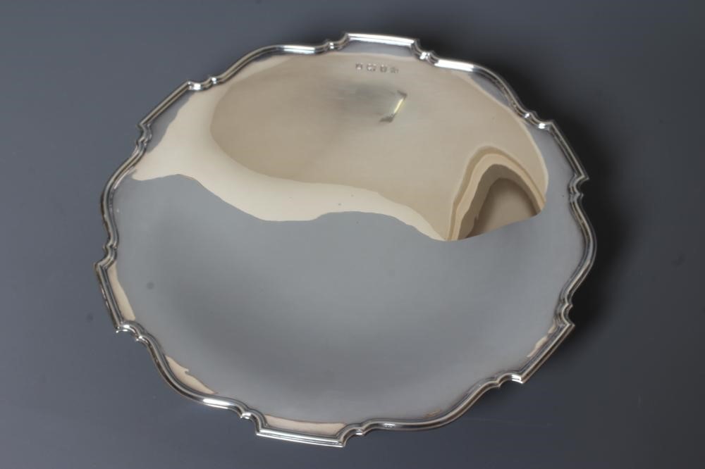A GEORGE VI SILVER LOW PEDESTAL BOWL by Barker Bros., Birmingham 1939, of circular form with Image