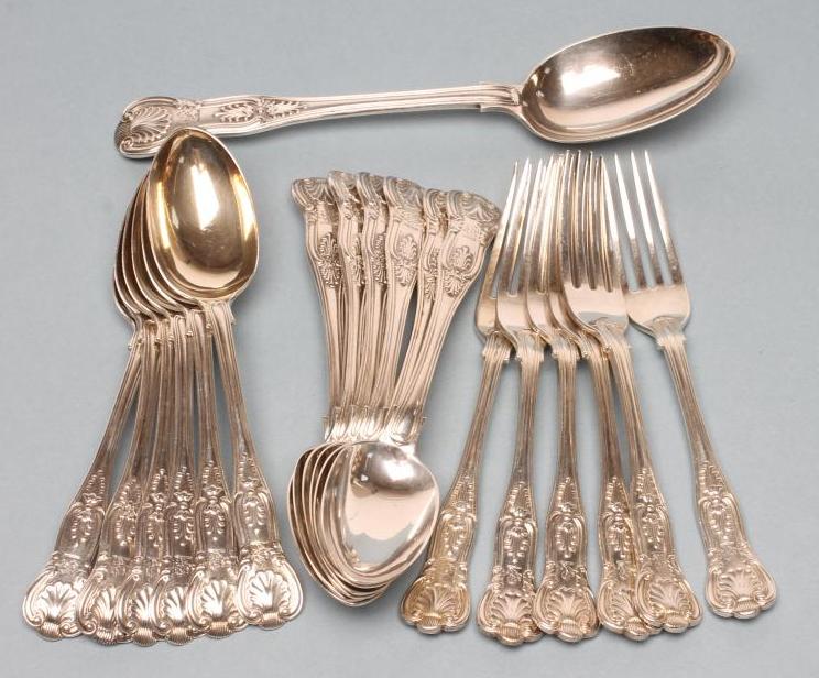 *A SILVER COMPOSITE PART TABLE SUITE Image