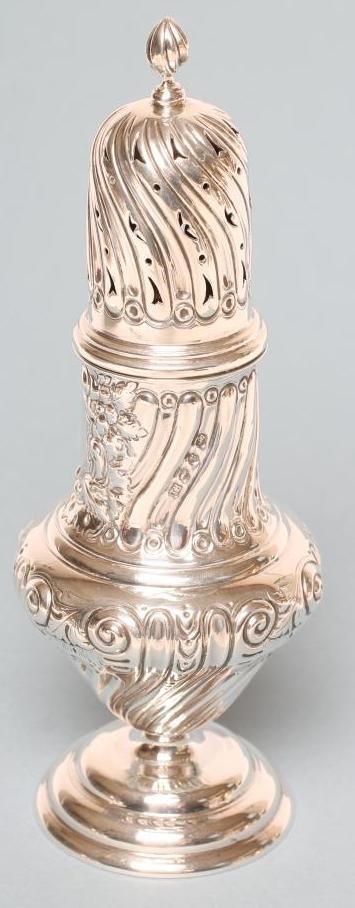 A VICTORIAN LARGE SILVER SUGAR CASTOR Image