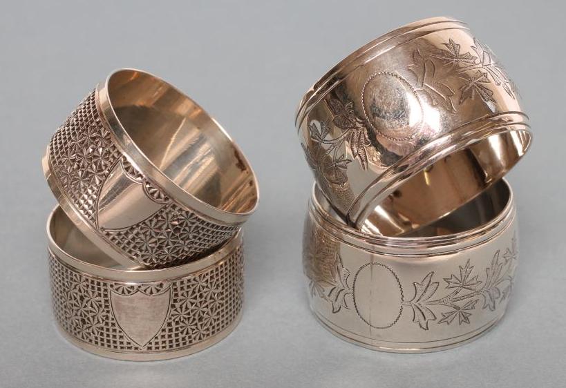 A PAIR OF VICTORIAN SILVER NAPKIN RINGS Image