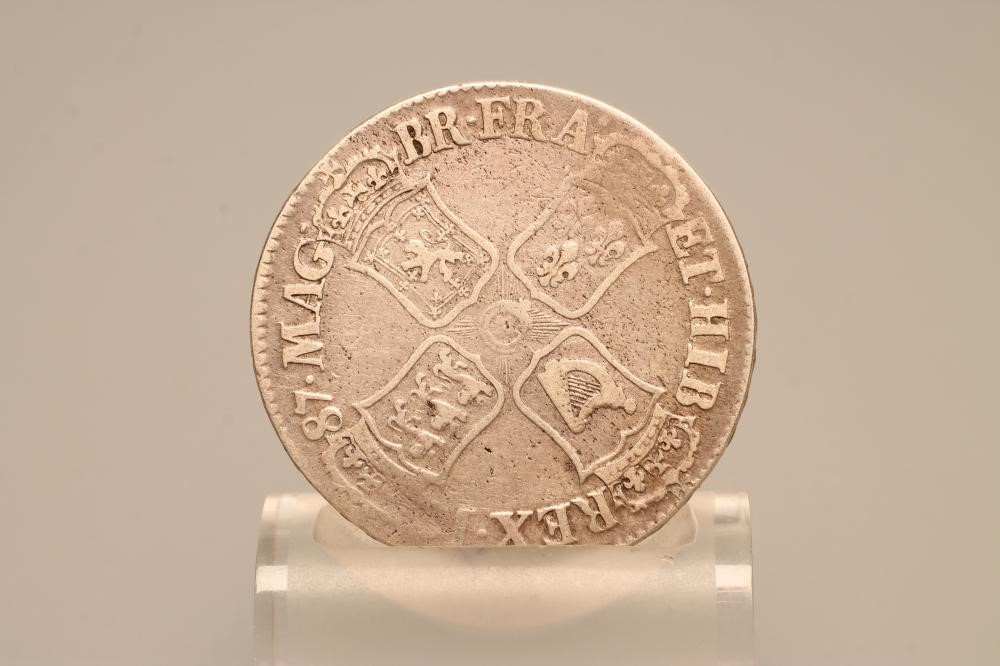 A JAMES II CROWN Image