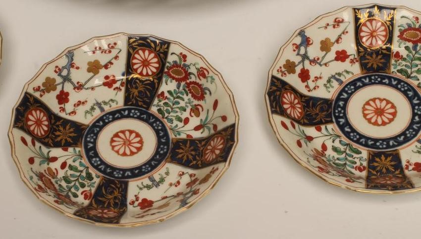 A SMALL COLLECTION OF ENGLISH PORCELAIN Image