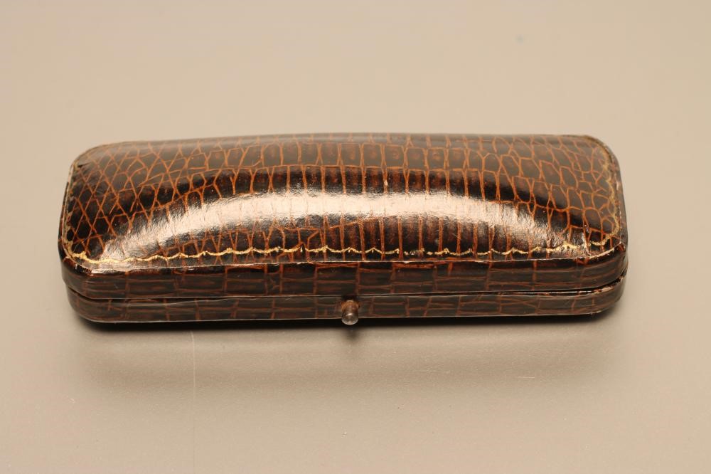 A VICTORIAN SEED PEARL TRIPLE BAR BROOCH Image