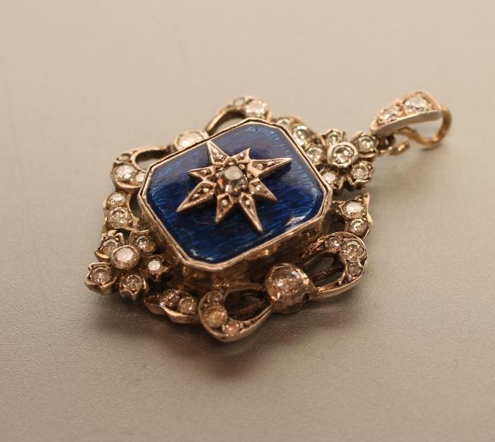 A VICTORIAN DIAMOND PENDANT Image