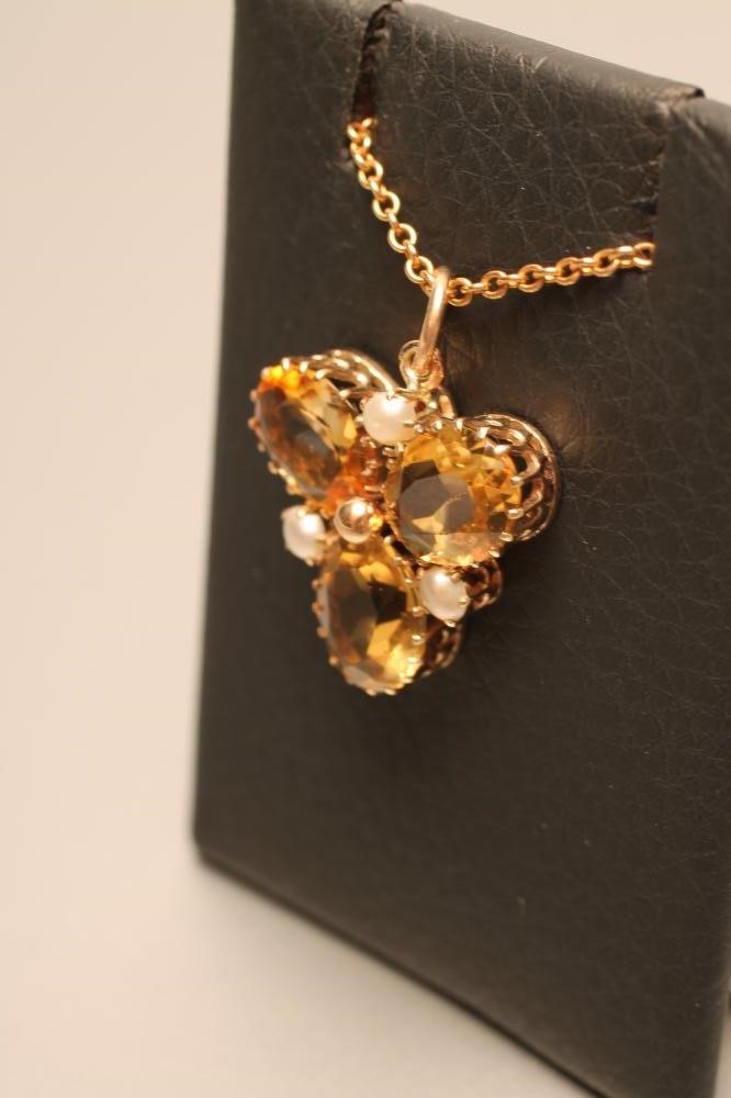 A CITRINE PENDANT Image