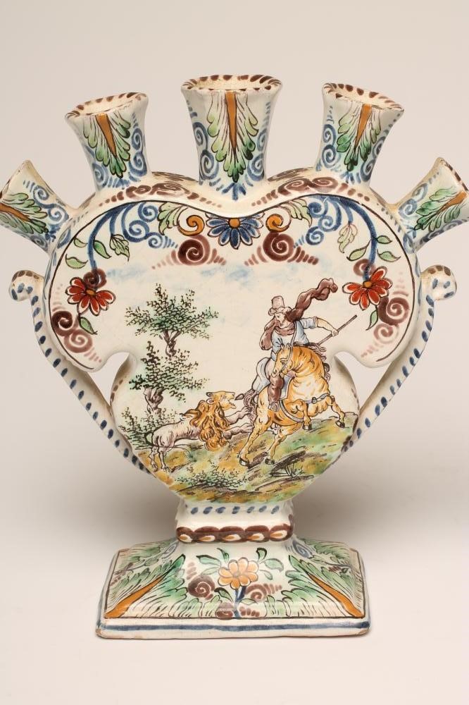 A PAIR OF DELFT QUINTAL TULIP VASES Image