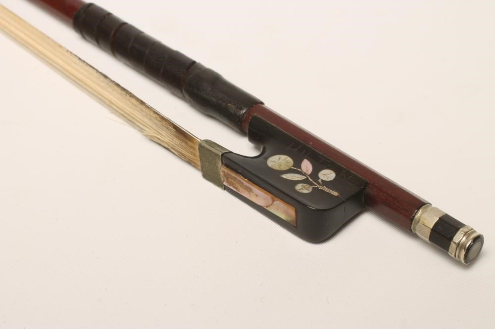 A KNOPF TYPE "CREMONA" COPY VIOLIN with two piece back Image