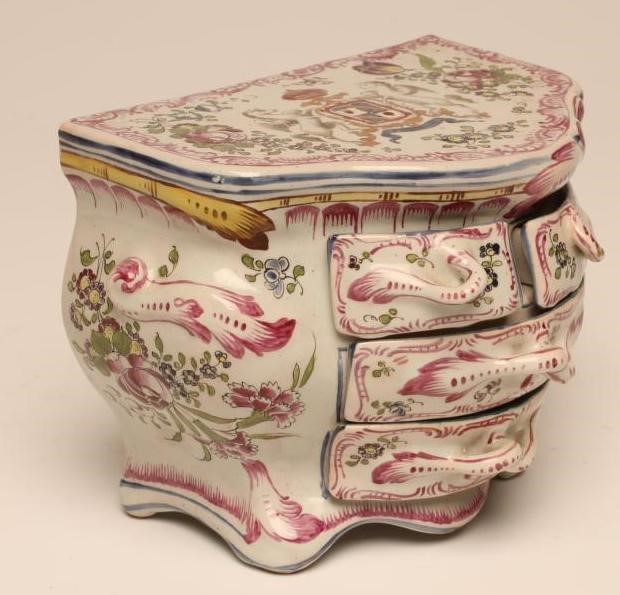 A STRASBOURG FAIENCE COMMODE Image
