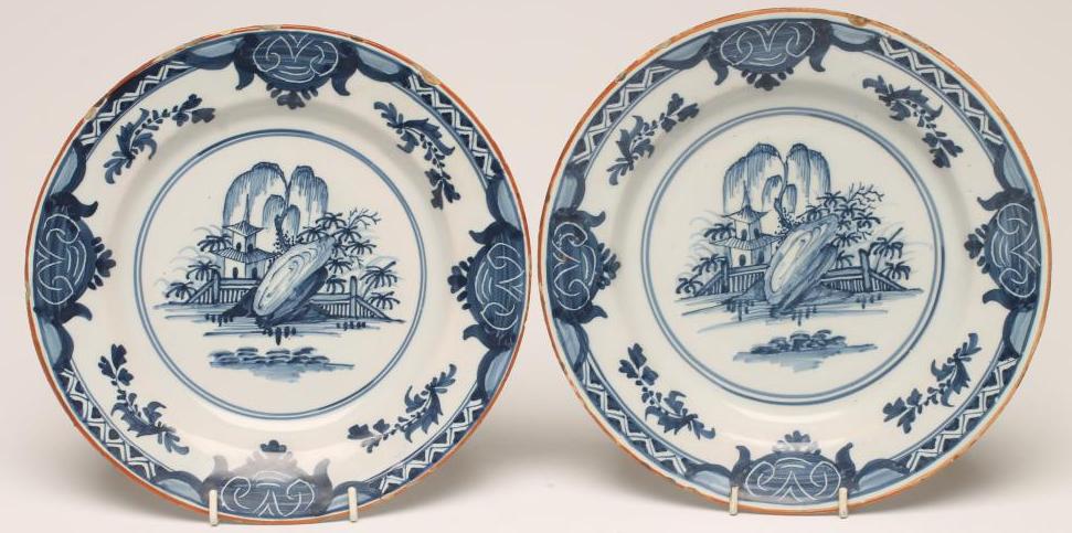 A PAIR OF DELFT PLATES Image