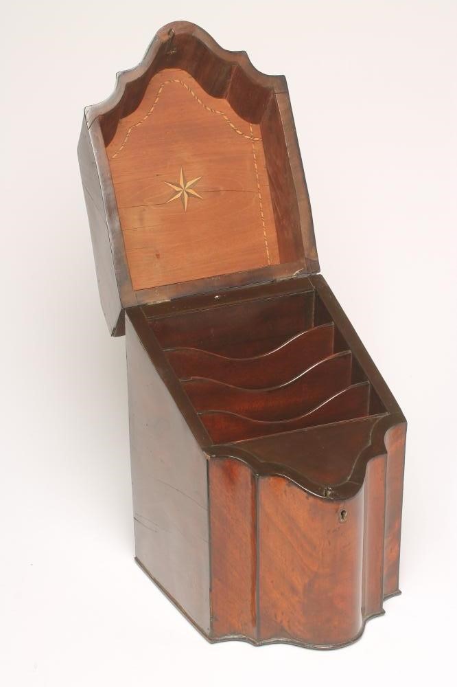 A GEORGIAN MAHOGANY KNIFE BOX Image