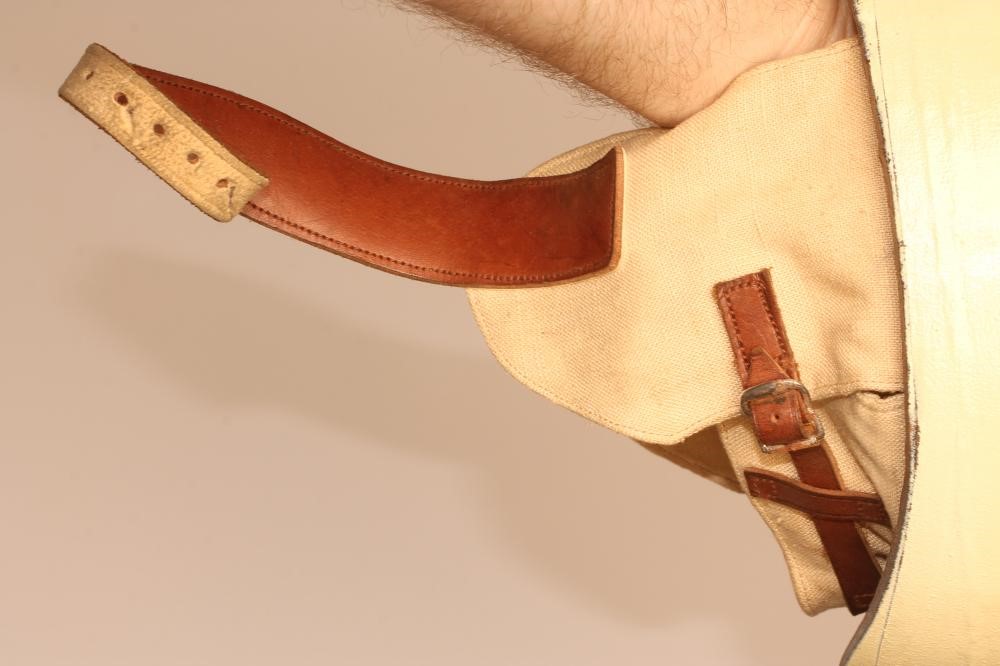 A HERBERT JOHNSON VINTAGE MOTORCYCLE HELMET (1936-1952) Image