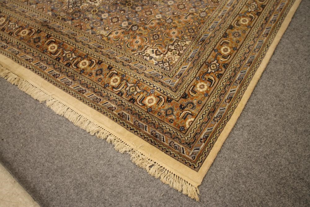 A PERSIAN STYLE CARPET Image
