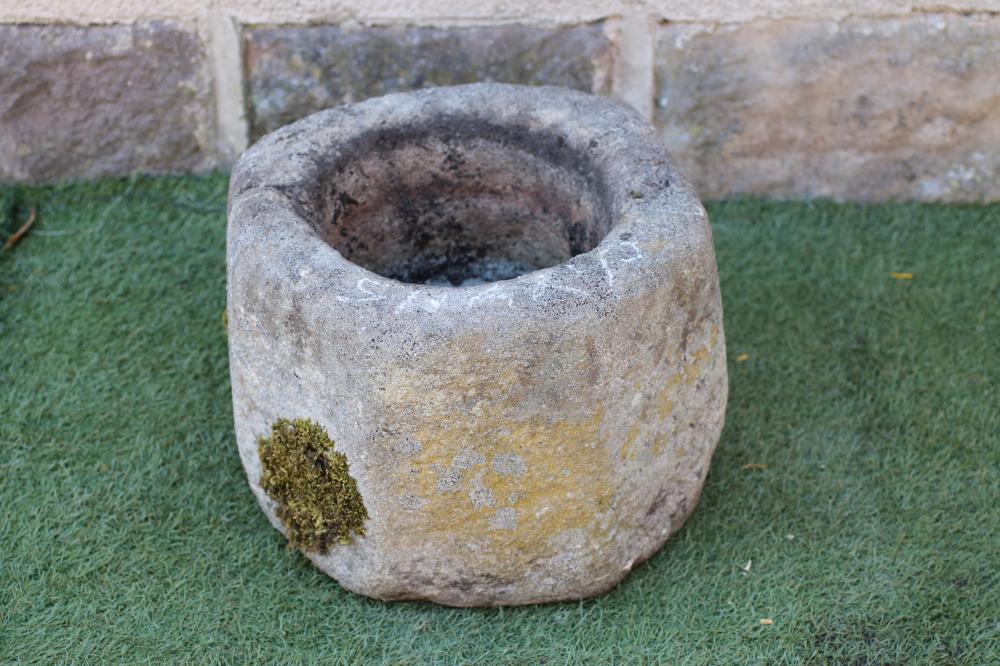 A SMALL OCTAGONAL SANDSTONE TROUGH Image