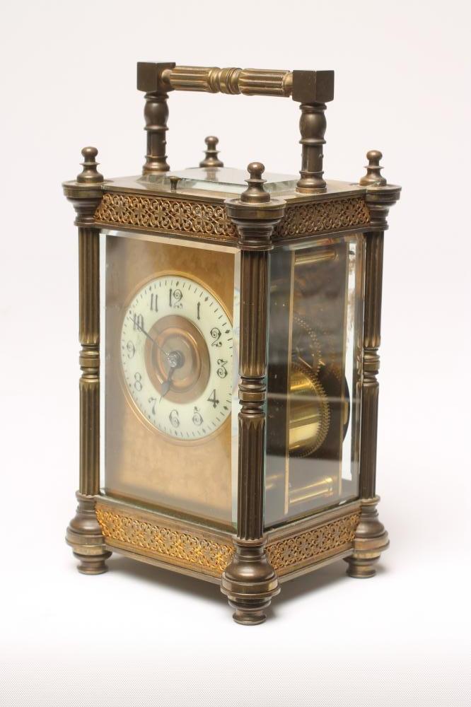 A BRASS CASED CARRIAGE CLOCK Image