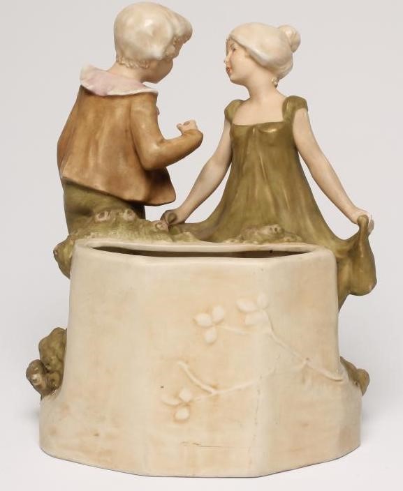 AN ART NOUVEAU ROYAL DUX BISQUE PORCELAIN FIGURAL VASE Image