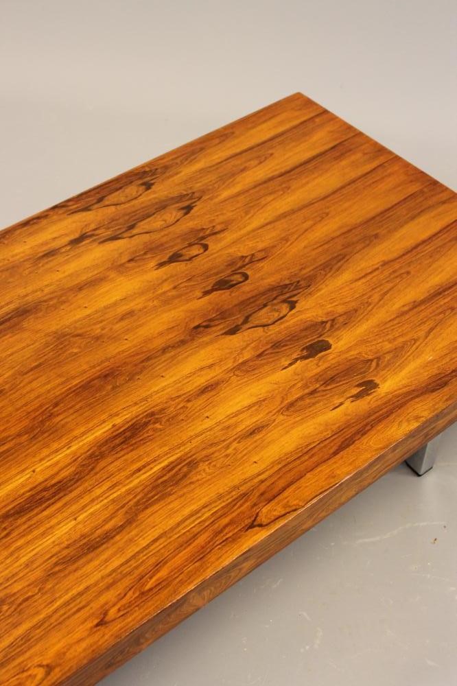 A GORDON RUSSELL ROSEWOOD VENEERED COFFEE TABLE Image