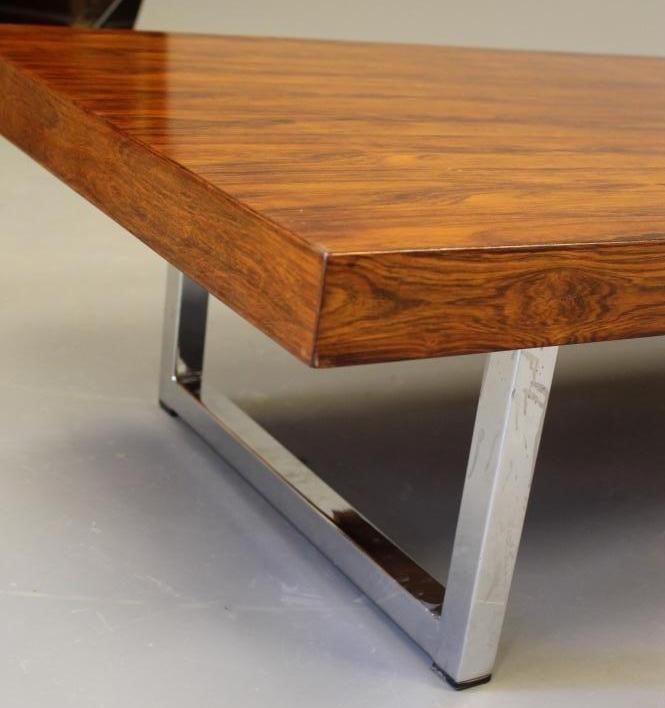 A GORDON RUSSELL ROSEWOOD VENEERED COFFEE TABLE Image