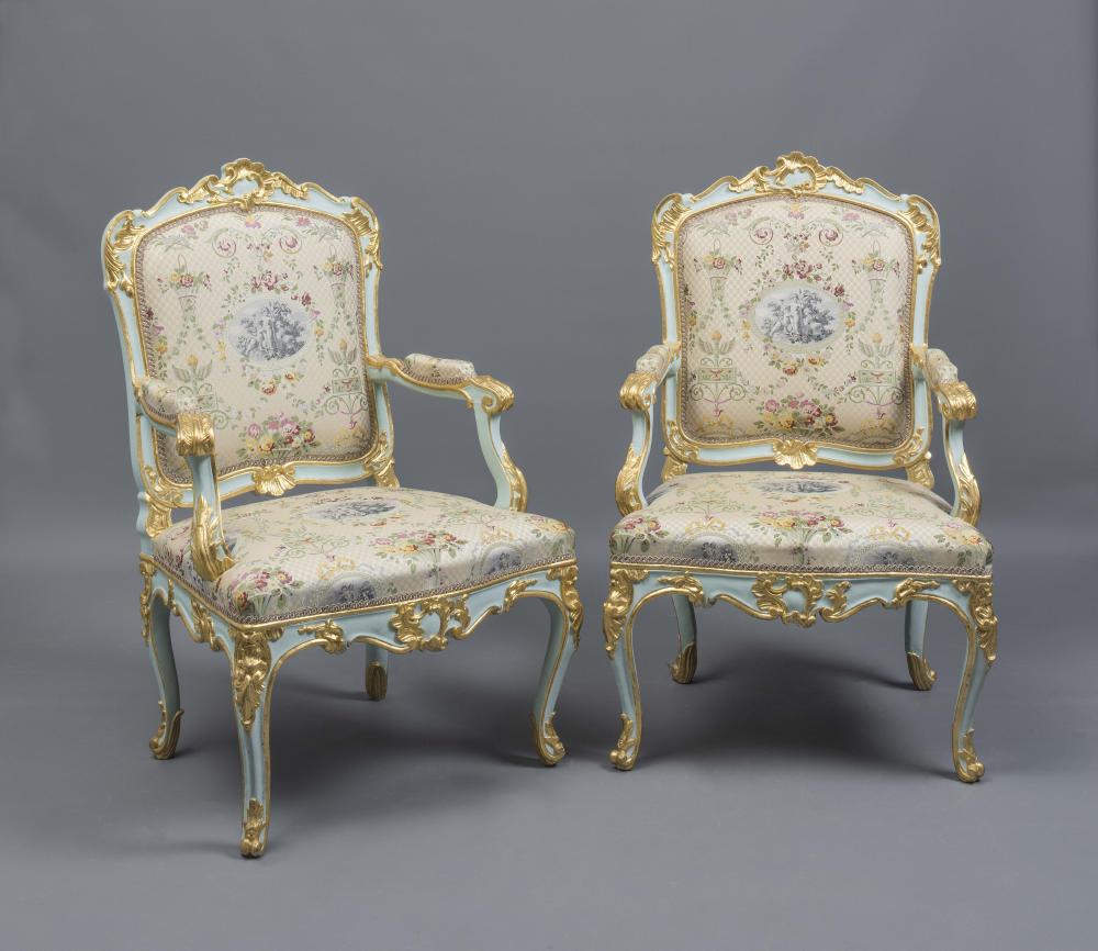 A PAIR OF LOUIS XV PAINTED AND PARCEL GILT BEECH FAUTEUILS A LA REINE Image
