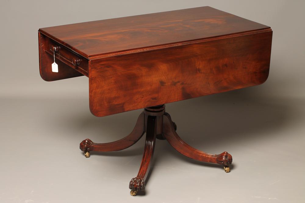 A MAHOGANY PEMBROKE TABLE Image